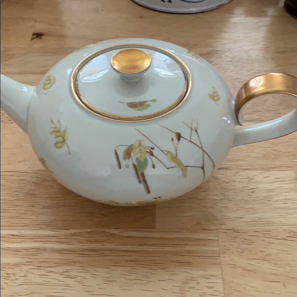 Vintage Heinrich H&C Selb Bavaria Teapot